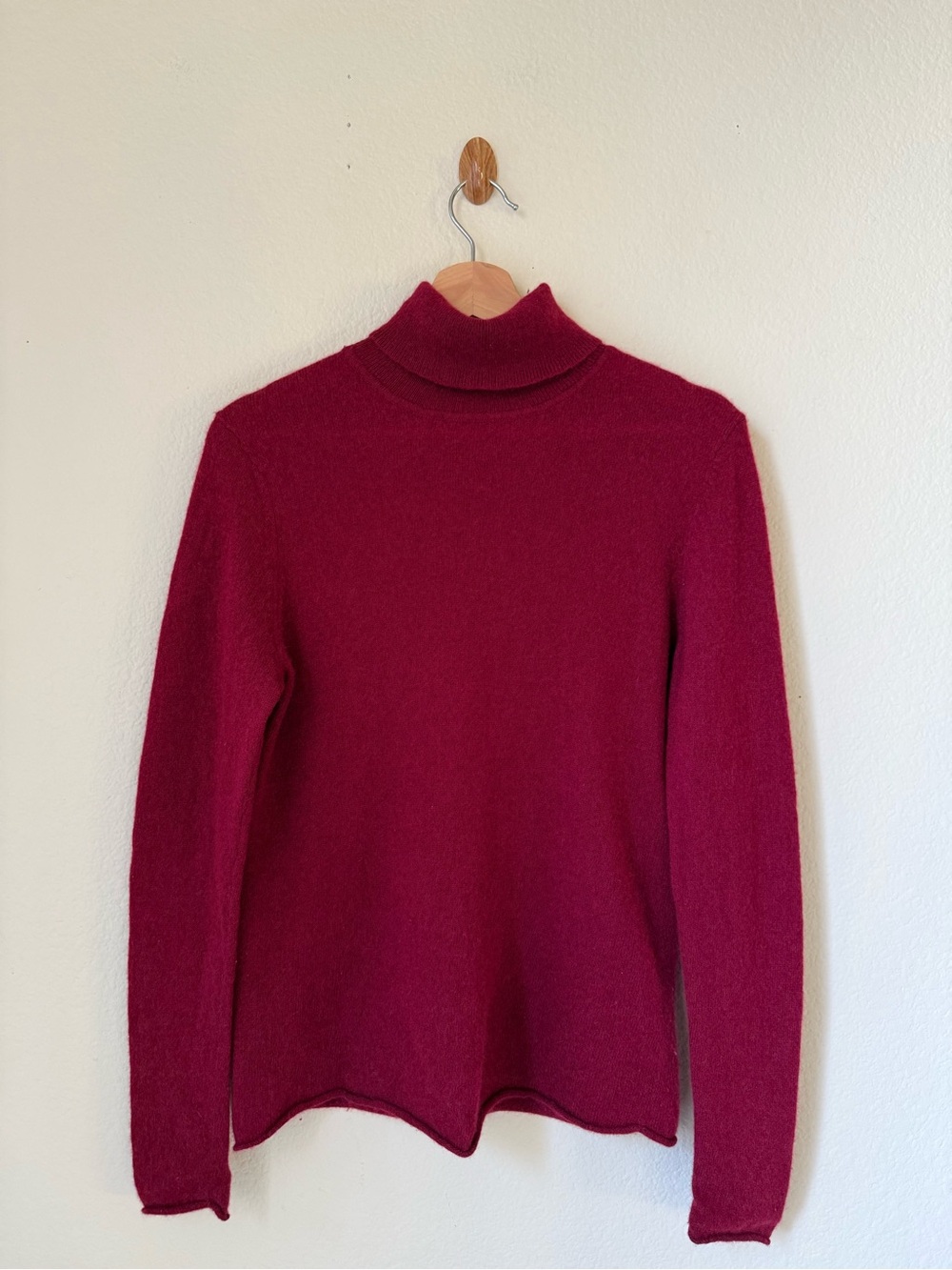 Magaschoni 100% Cashmere Turtleneck Sweater Red Burgundy Size L